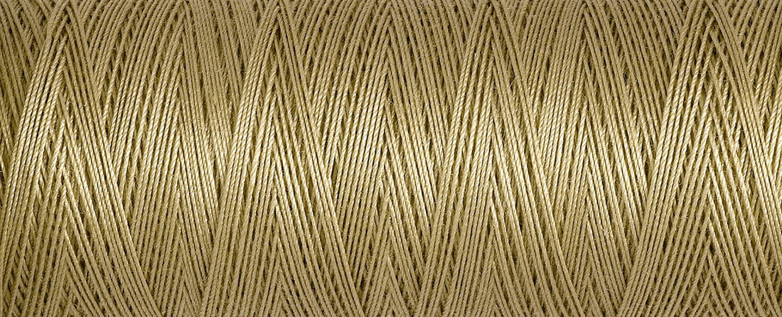 Gutermann Cotton Thread 100M Colour 0826 Close Up