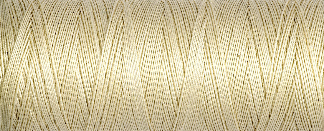 Gutermann Cotton Thread 100M Colour 0828 Close Up