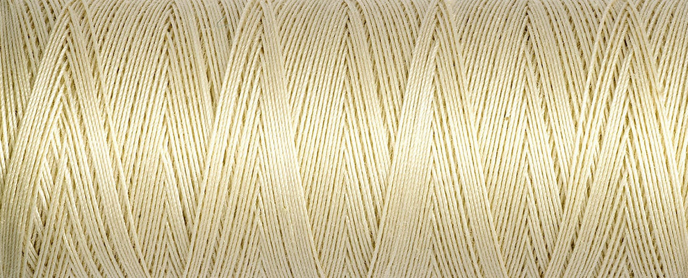 Gutermann Cotton Thread 100M Colour 0828 Close Up