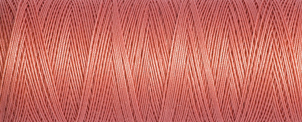 Gutermann Cotton Thread 100M Colour 2156 Close Up