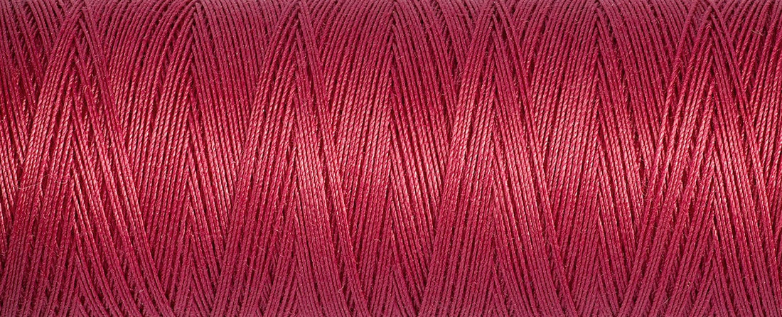 Gutermann Cotton Thread 100M Colour 2454 Close Up