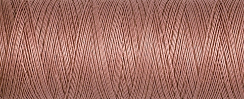 Gutermann Cotton Thread 100M Colour 2626 Close Up