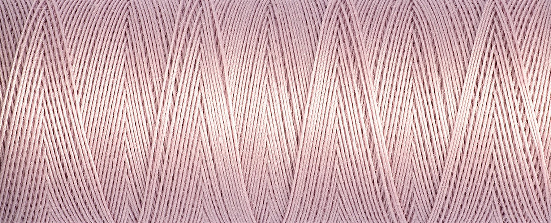 Gutermann Cotton Thread 100M Colour 3117 Close Up