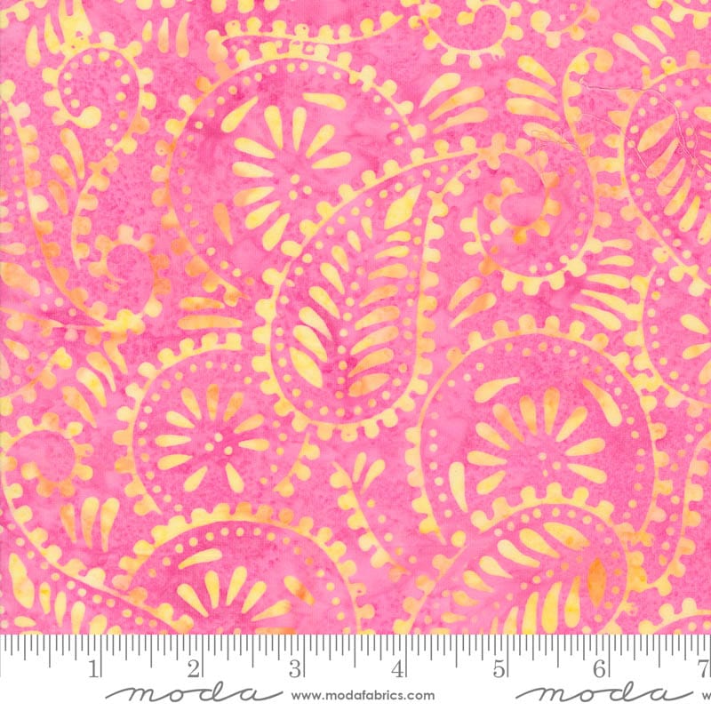 Moda Berrylicious Batiks Strawberry 4368-14 Ruler Image