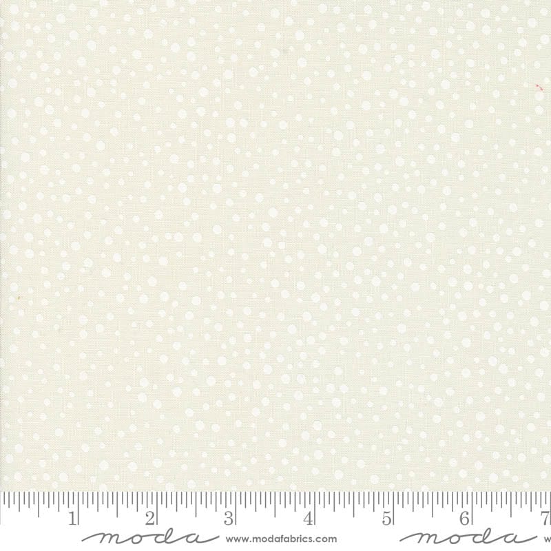 Moda On Dasher Snowballs Vanilla White 55665-21 Ruler Image