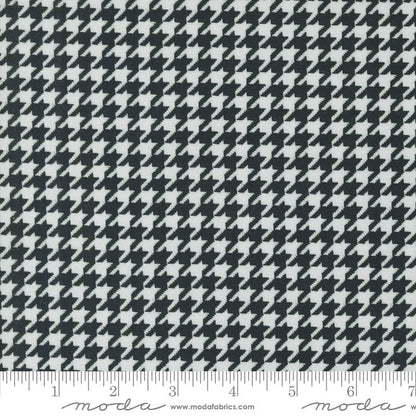 Moda Sable Swan Houndstooth Ebony Porcelain 7448-11 Ruler Image