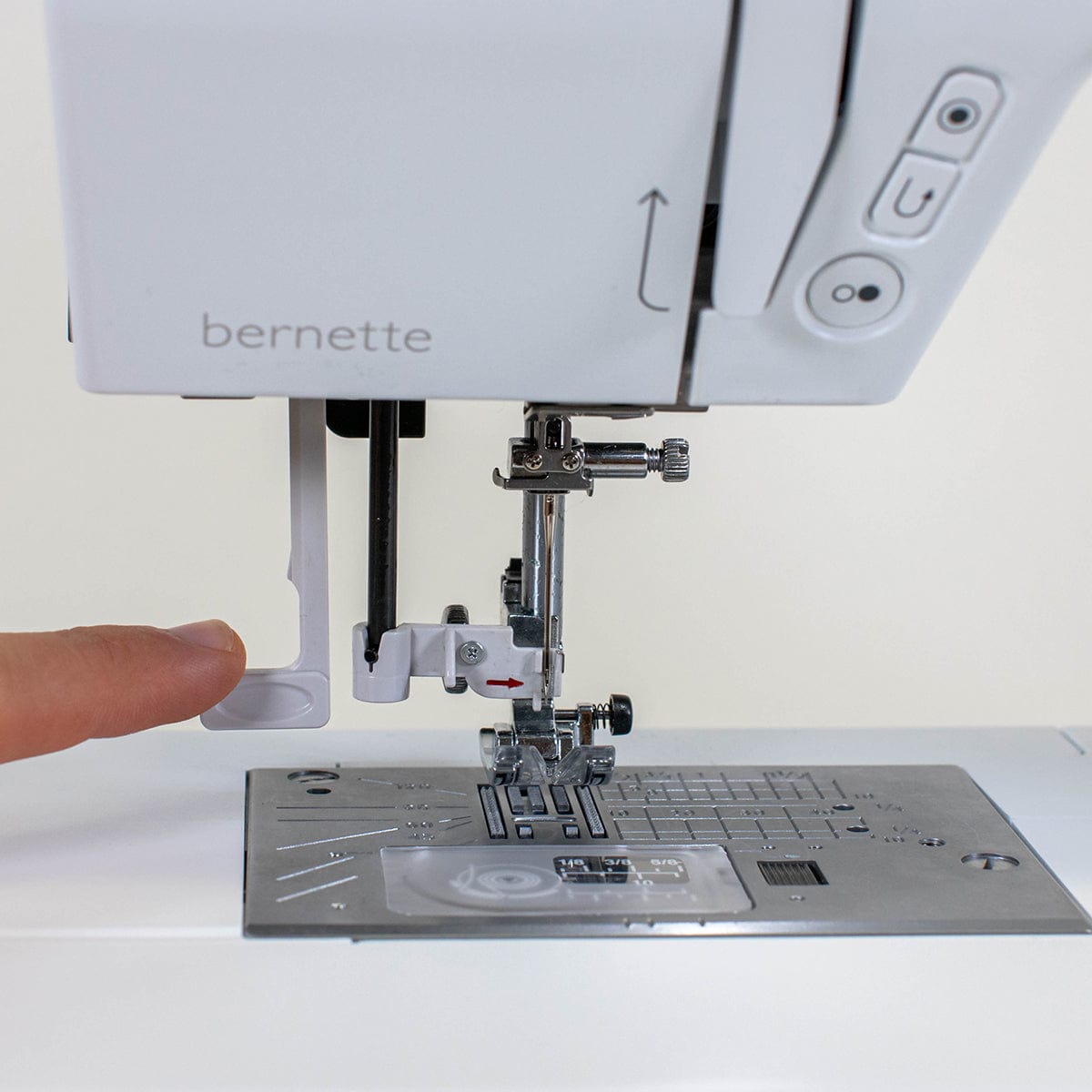 EX-DISPLAY Bernette B38 Sewing Machine