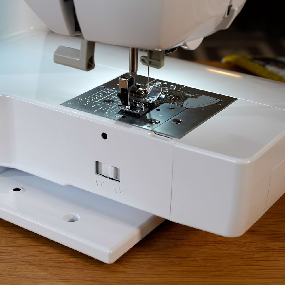 Brother Sewing Machines Brother Innov-is F560 Sewing Machine - Free Creative quilt kit worth £158.99  - The Sewing Studio