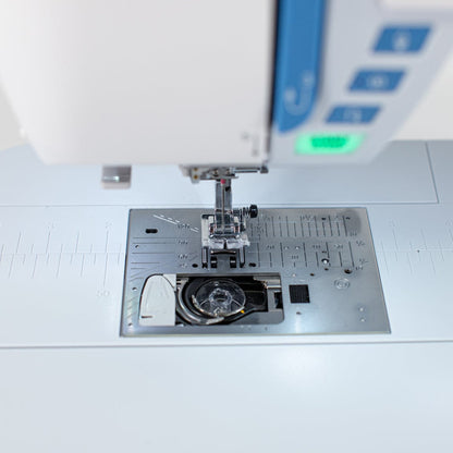 Customer Return Janome Atelier 7 Sewing Machine includes Free Quilting Kit worth £203