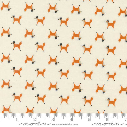 Moda Fabric Moda Woodland Wonder Fox Trot Cloud 48394-11  - The Sewing Studio