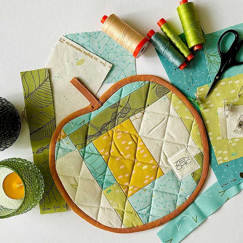 Moda Olive You Fat Quarter Pack 28 Piece 1880AB Lifestyle Image