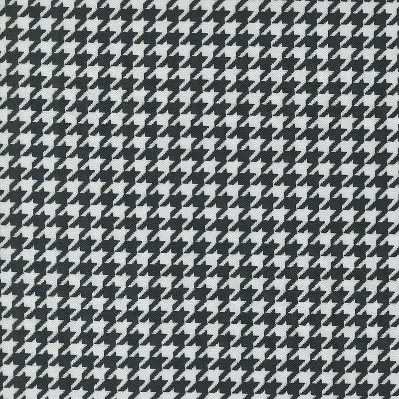 Moda Sable Swan Houndstooth Ebony Porcelain 7448-11 Main Image