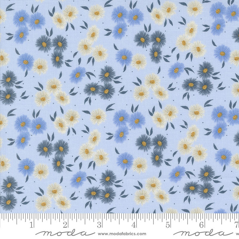 Moda Seaglass Summer Beach Asters Dappled Blue 43181-17 Ruler Image