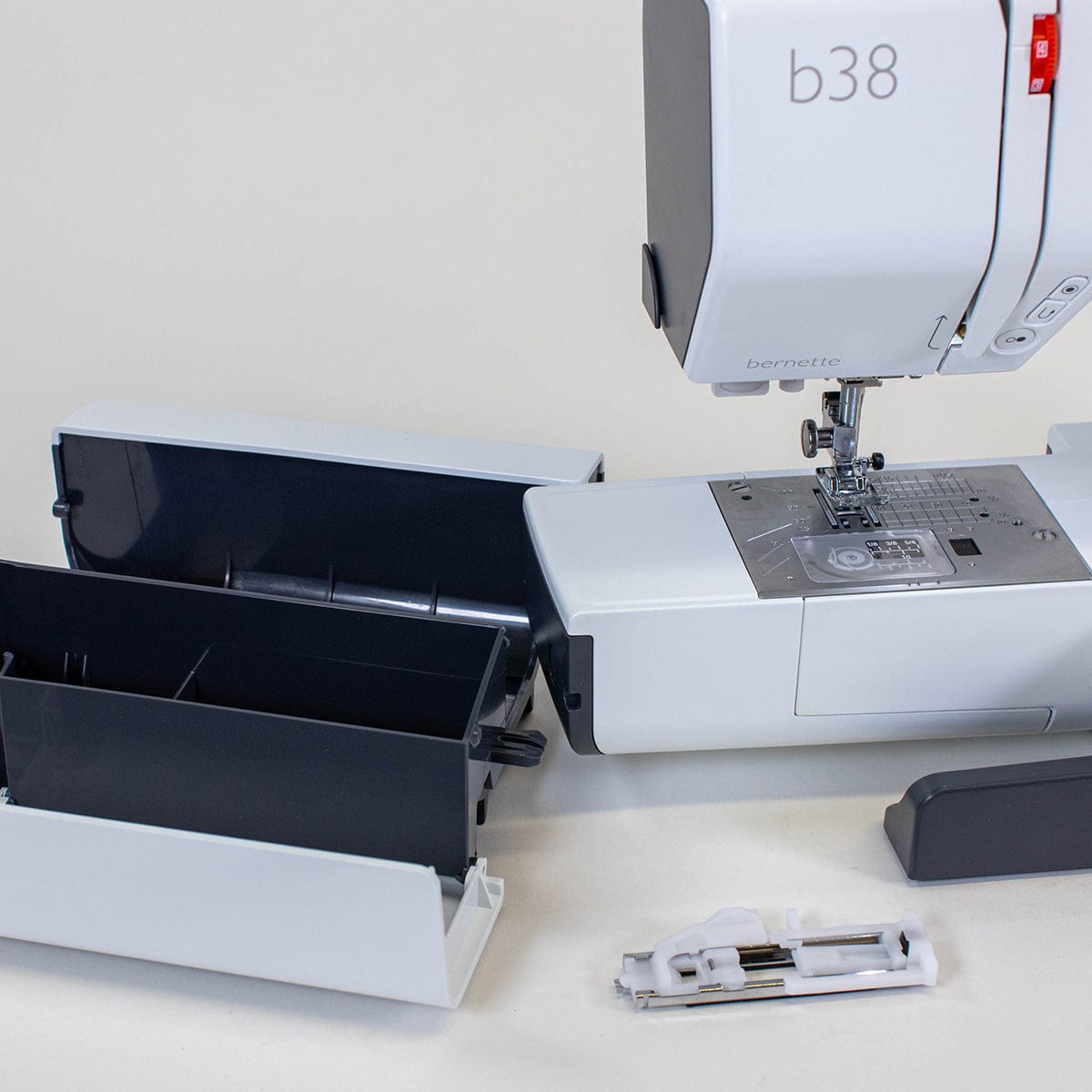 Bernette: b38 Sewing Machine