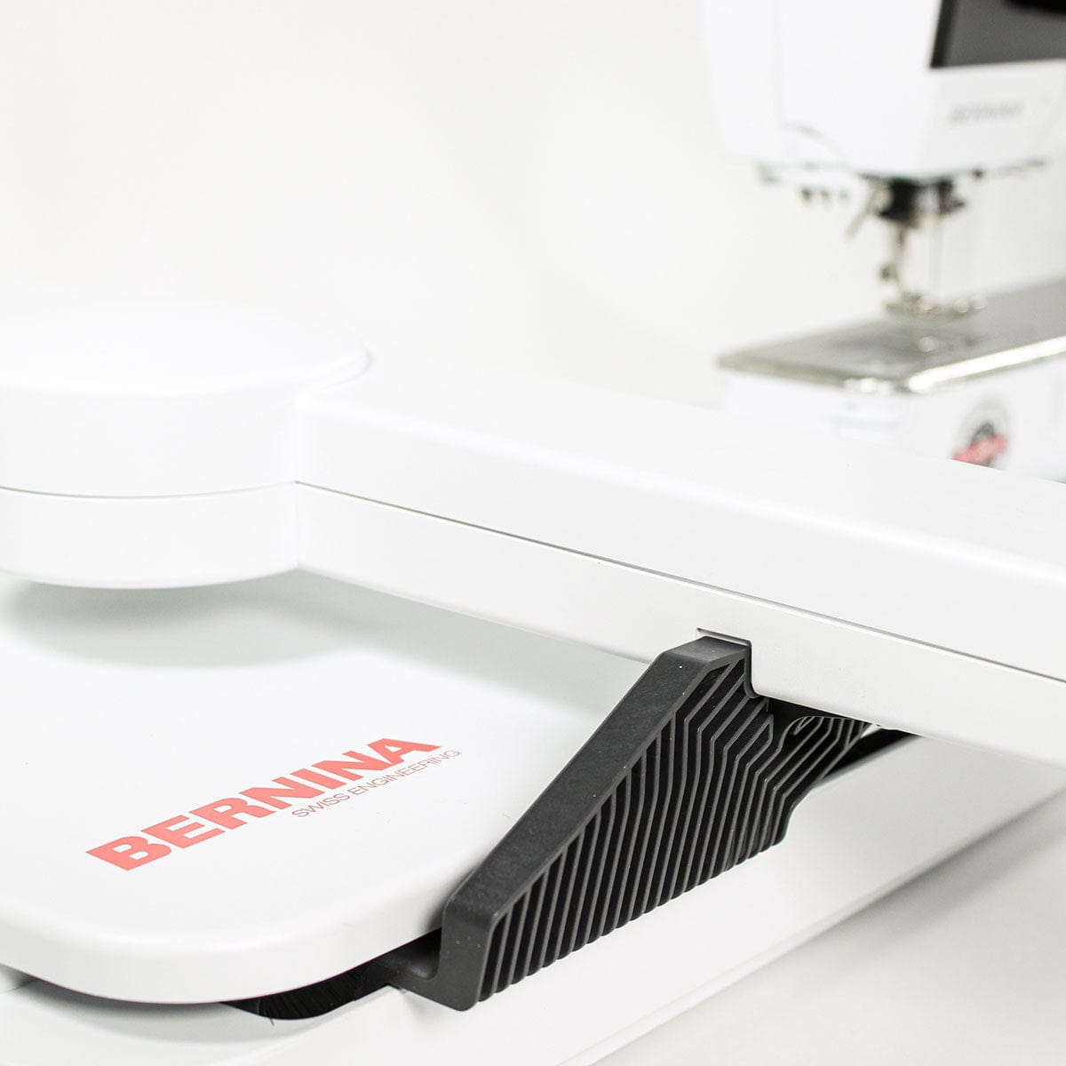 Bernina Sewing Machines Bernina 790E Plus Sewing and Embroidery Machine  - The Sewing Studio