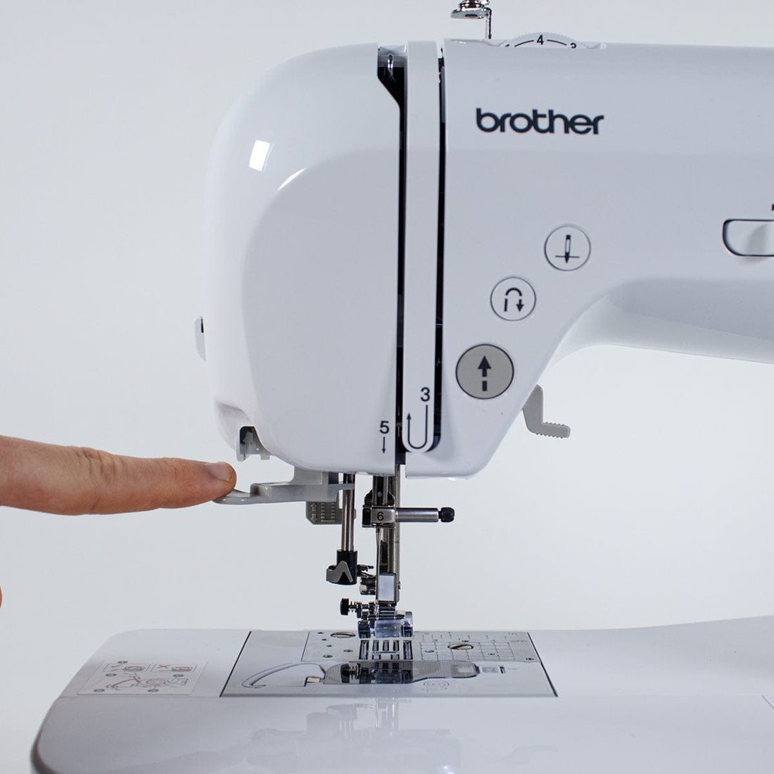 Brother Sewing Machines Brother Innov-is 15 Sewing Machine  - The Sewing Studio