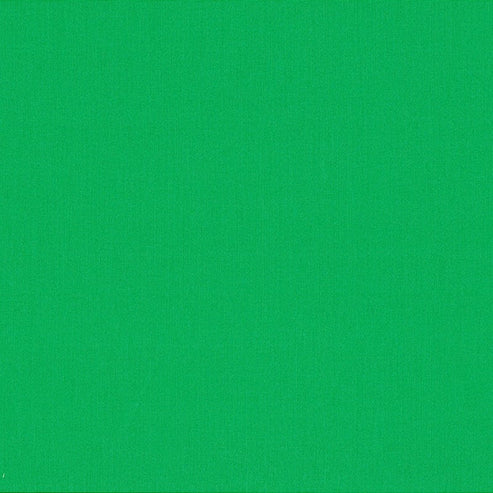 Makower Fabric Makower Spectrum Solid Fabric Emerald Green  - The Sewing Studio