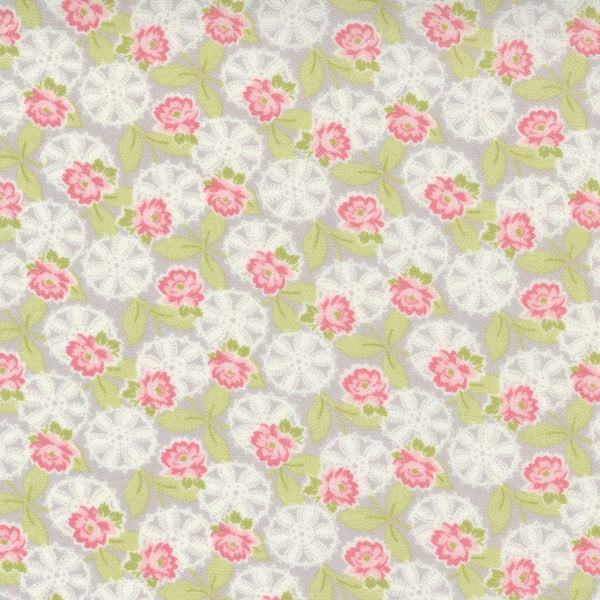 Moda Cottage Linen Closet Fabric Lacey Daisy Pebble 18733-15