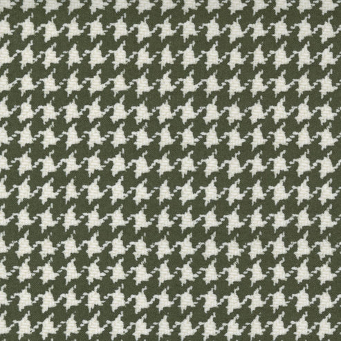 Moda Fabric Moda Fabric Yuletide Gatherings Houndstooth Ivy 49143 14F  - The Sewing Studio