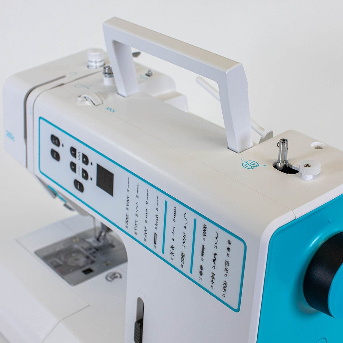 Pfaff Sewing Machines Pfaff Smarter 260C Sewing Machine + FREE Gifts worth £74  - The Sewing Studio